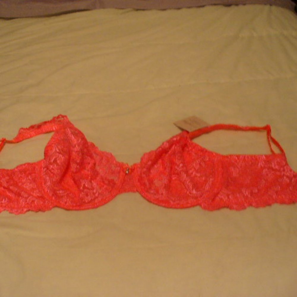 CORAL LACE BRA